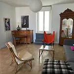Maison Centre-ville Avec Cour Privee, A Pied 莱萨布勒-多洛讷