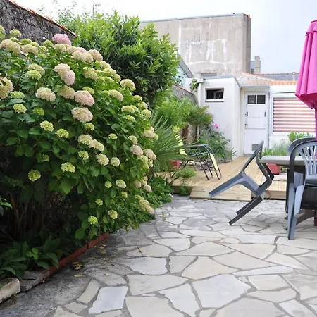 Maison De Famille Aux Sables D'olonne Feriehus